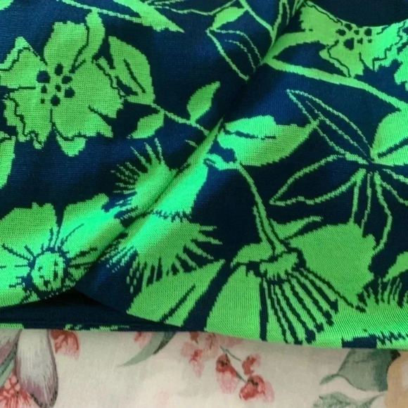 NWT Zara Top Green & Black over one shoulder Size Large - Picture 4 of 6